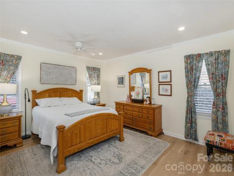 128 Camellia Way Hendersonville NC 28739