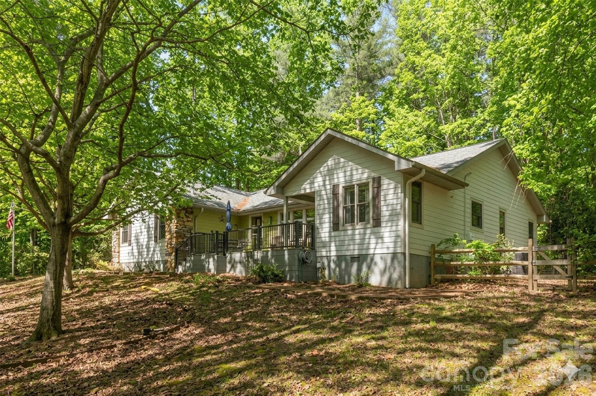 128 Camellia Way Hendersonville NC 28739