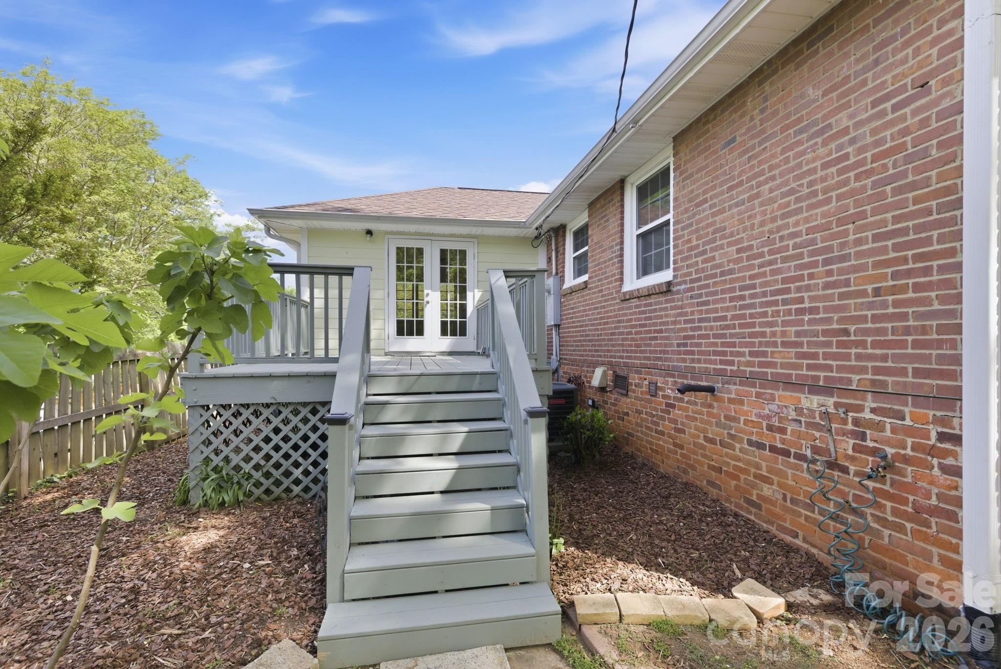 1408 Seneca Place Charlotte NC 28209