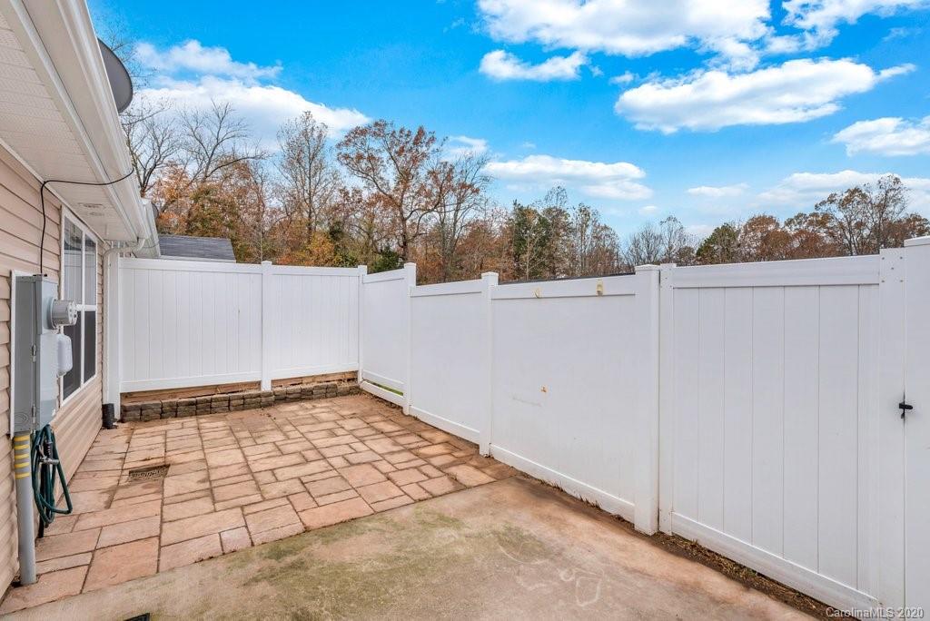 104 S Ferncliff Drive Mount Holly NC 28120