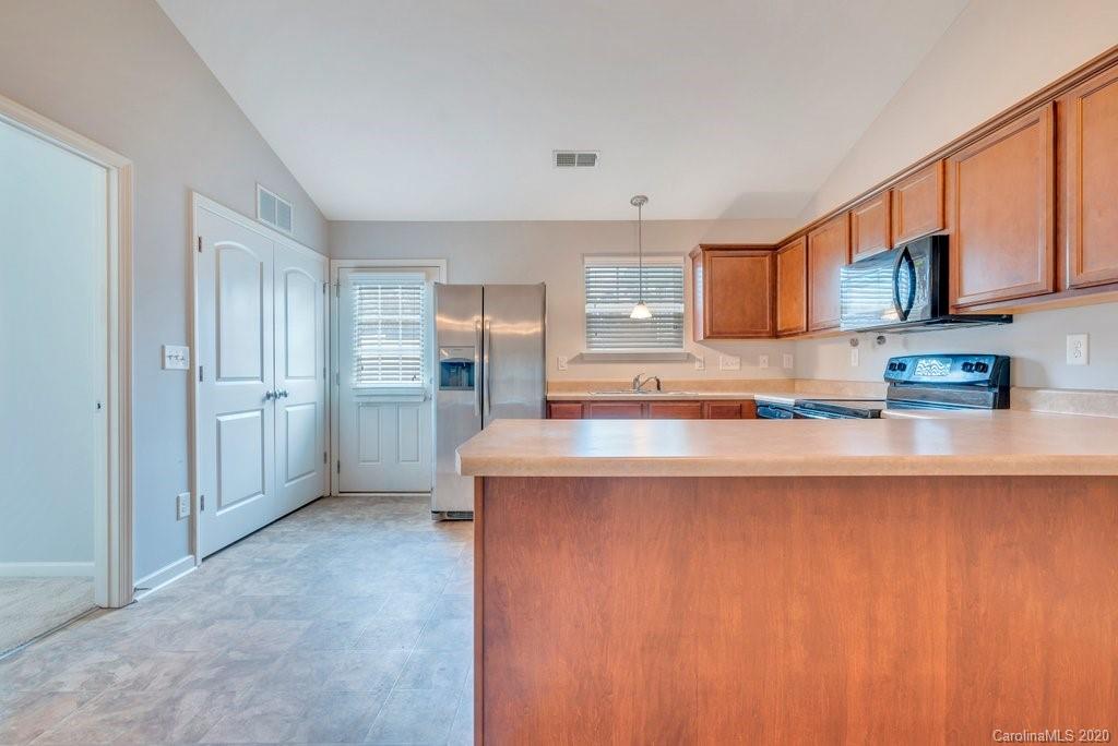 104 S Ferncliff Drive Mount Holly NC 28120