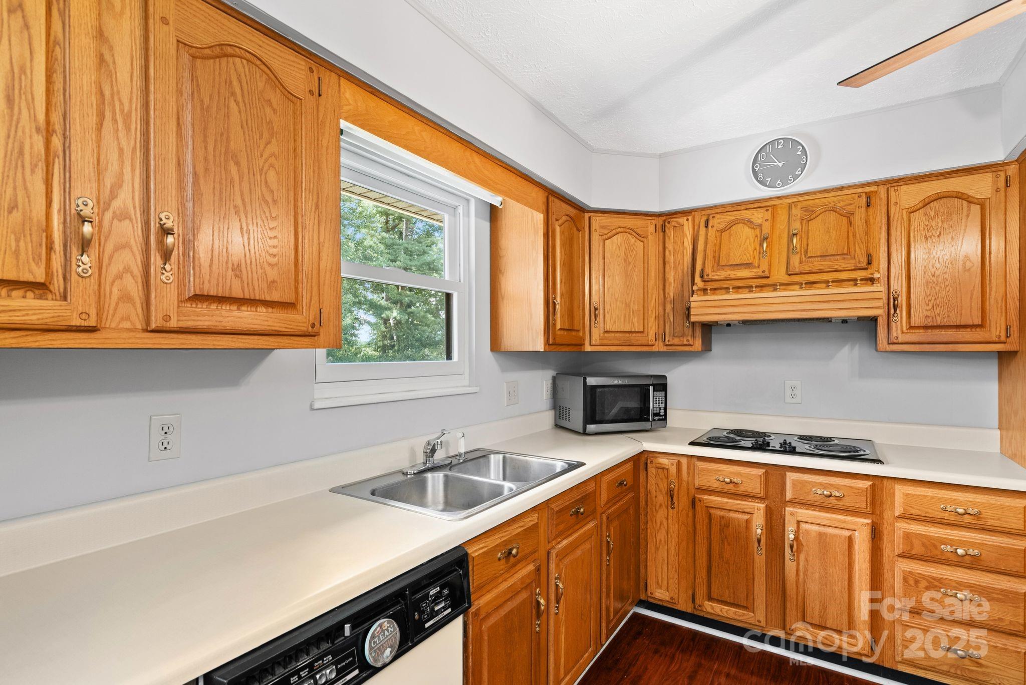 89 Braddock Way Asheville NC 28803