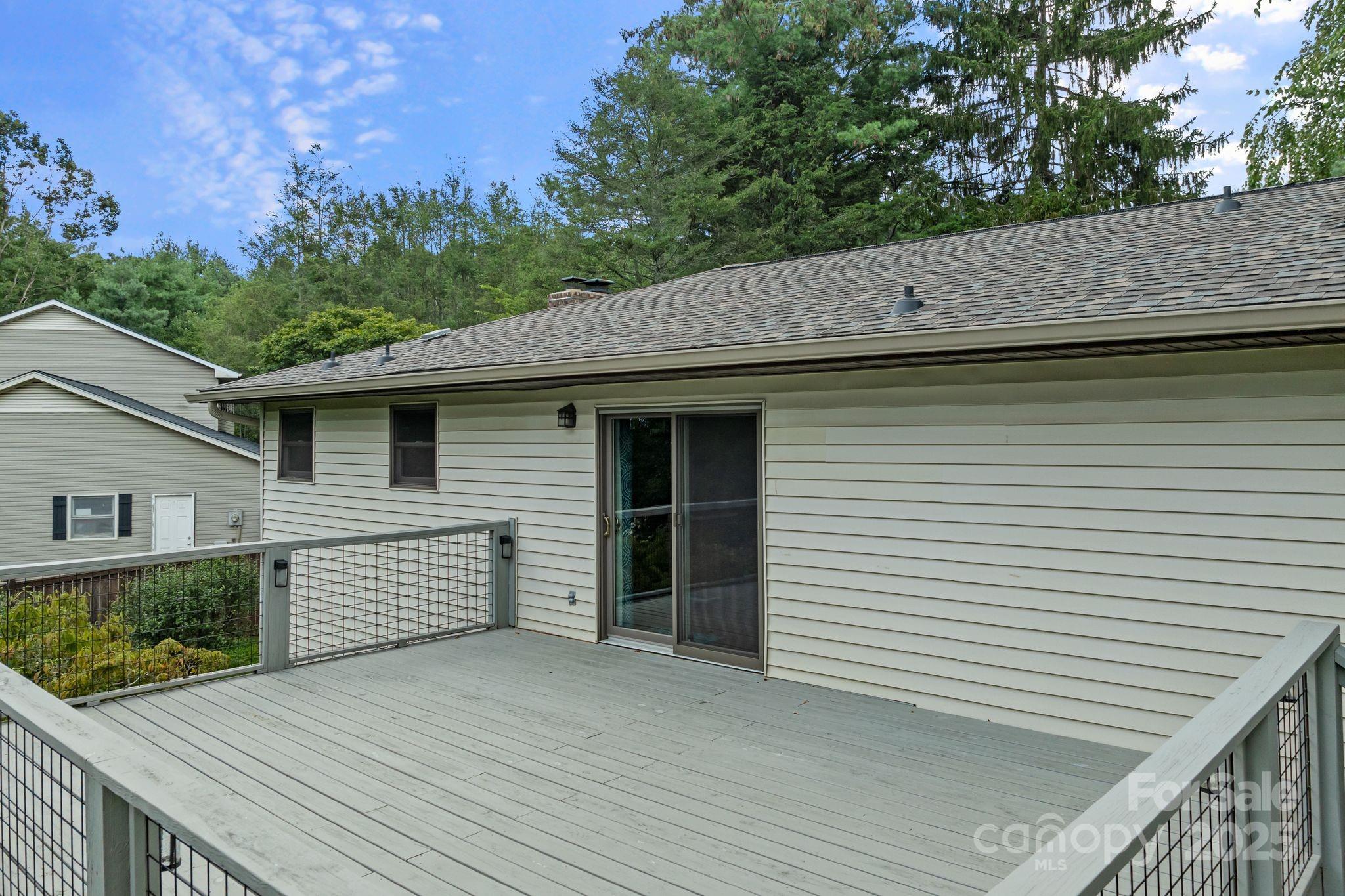 89 Braddock Way Asheville NC 28803