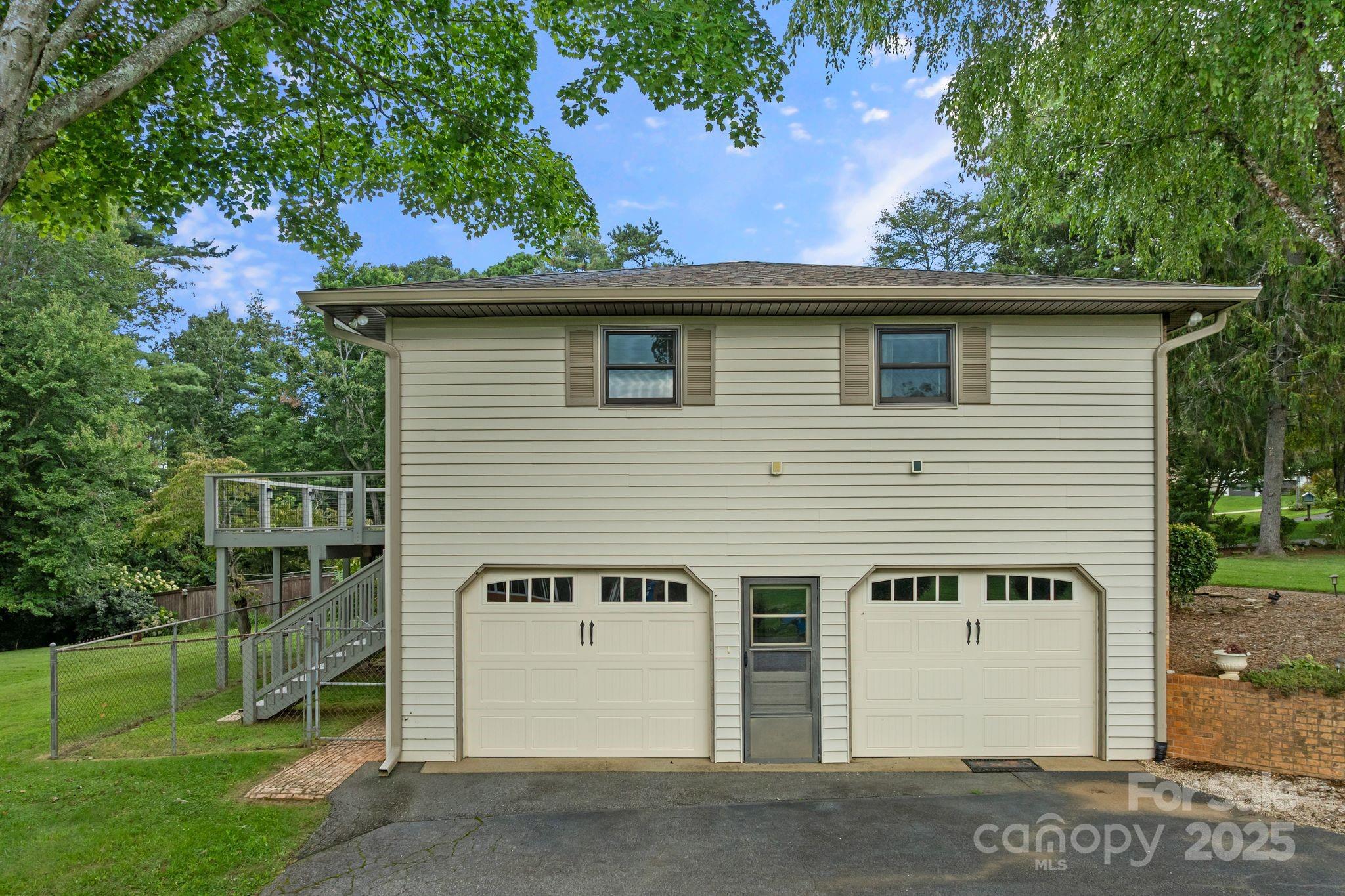 89 Braddock Way Asheville NC 28803