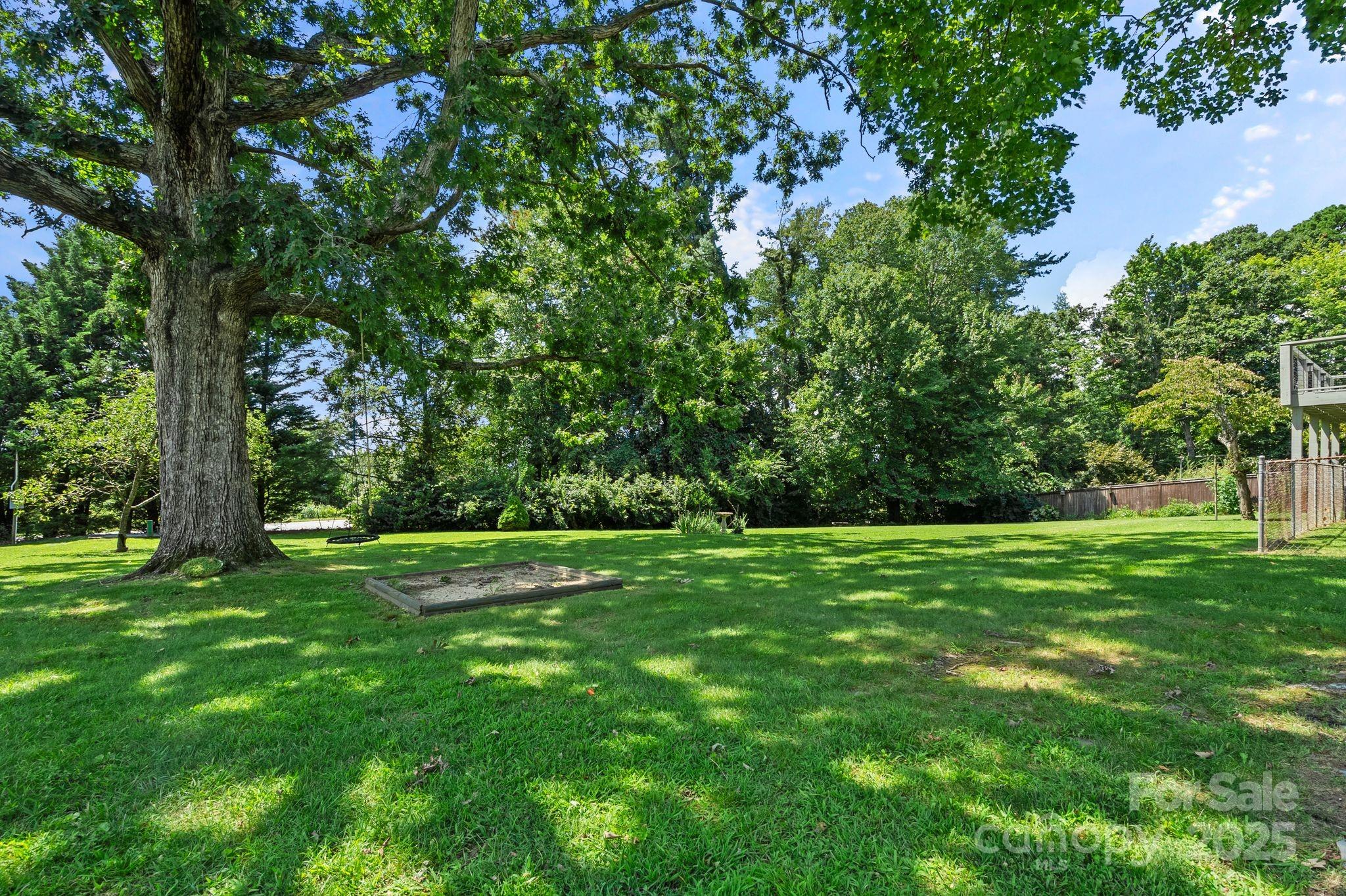 89 Braddock Way Asheville NC 28803