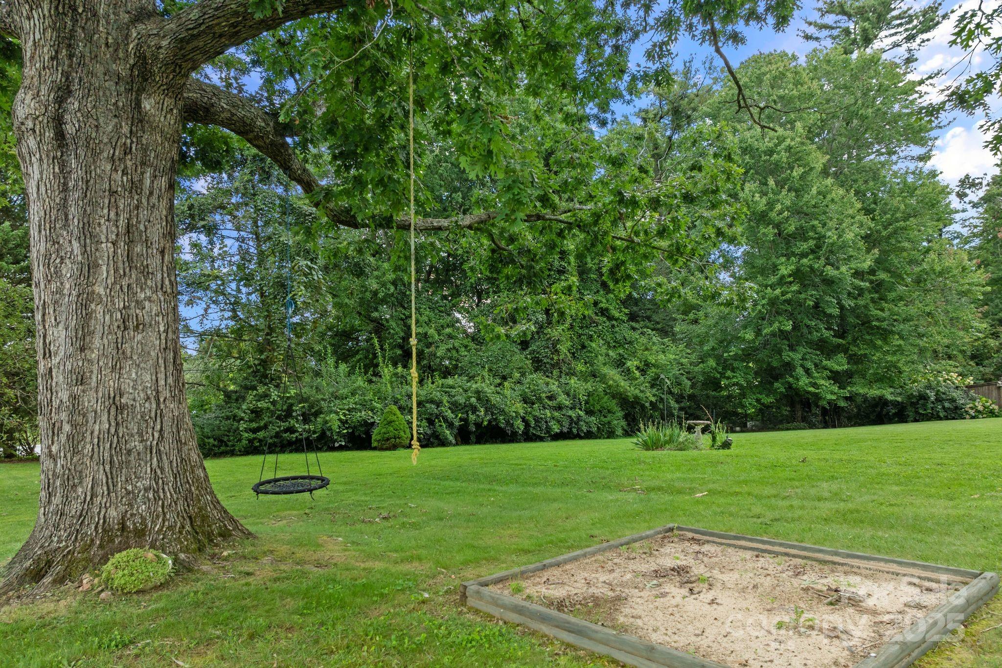 89 Braddock Way Asheville NC 28803