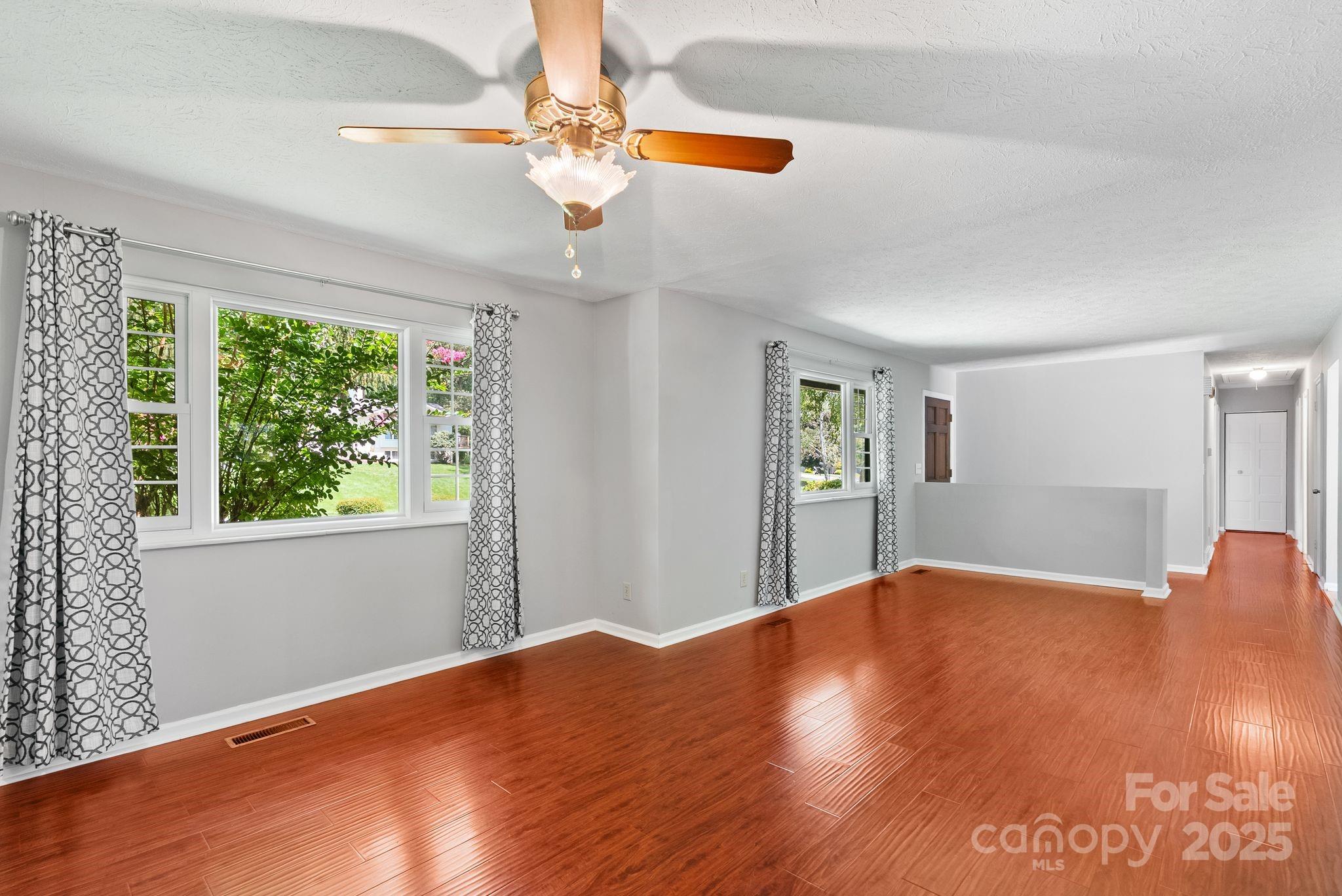 89 Braddock Way Asheville NC 28803