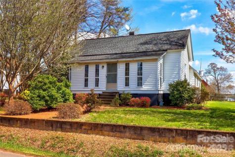 145 Duke Street Cooleemee NC 27014