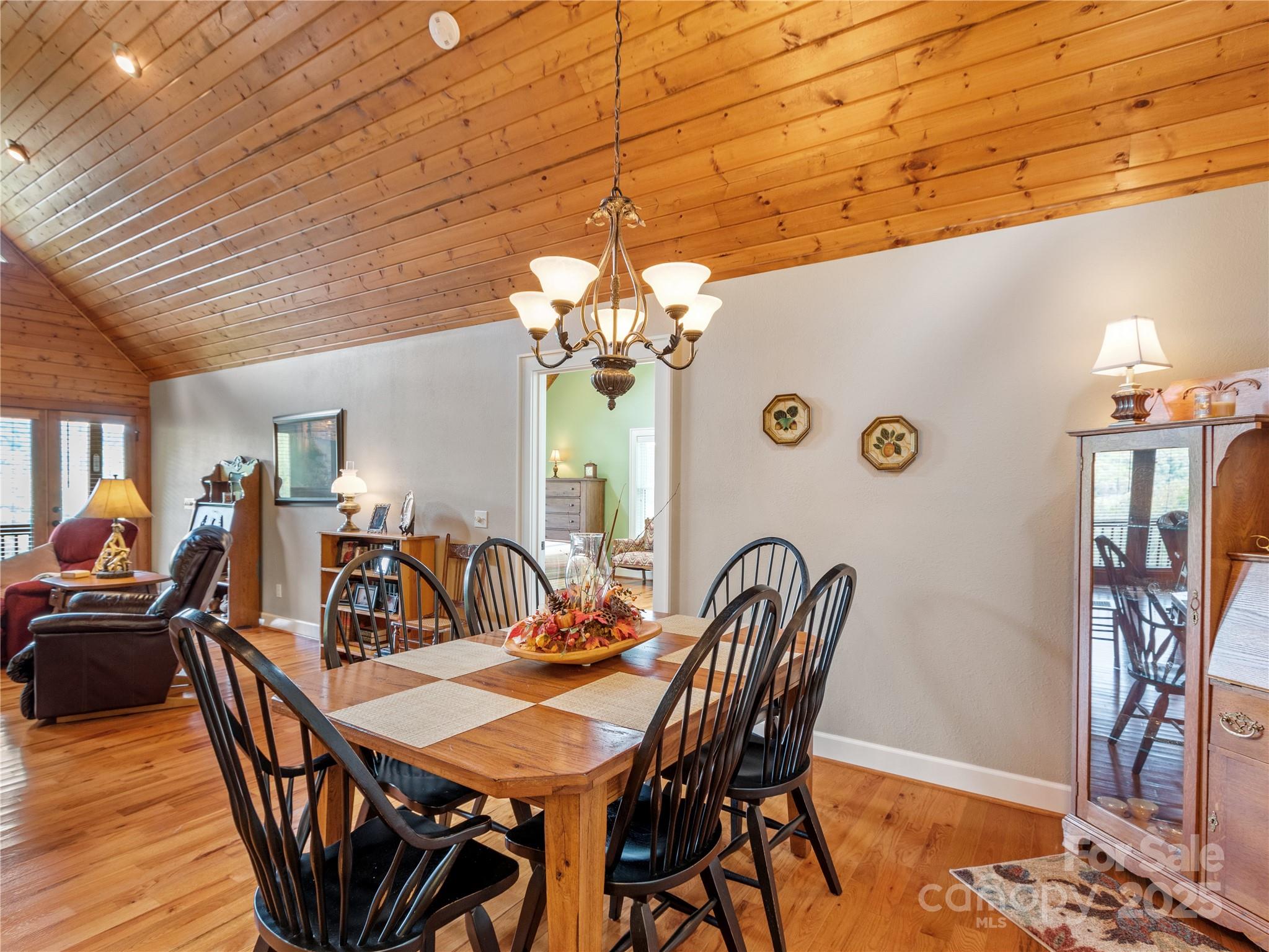 370 Appaloosa Trail Burnsville NC 28714