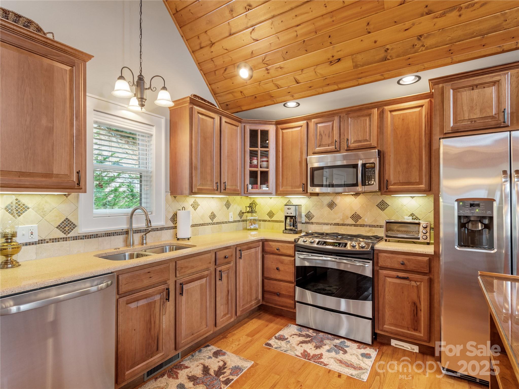 370 Appaloosa Trail Burnsville NC 28714