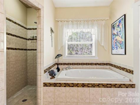 24 Sunnie Rae Lane Candler NC 28715