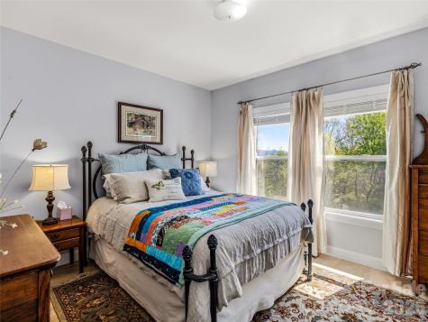 24 Sunnie Rae Lane Candler NC 28715
