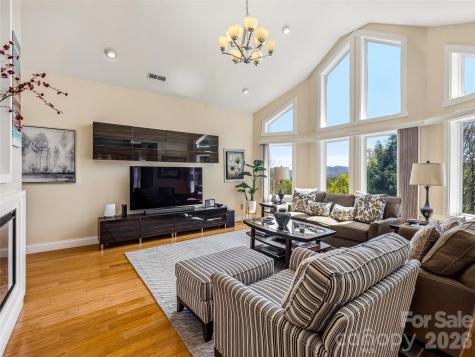 24 Sunnie Rae Lane Candler NC 28715