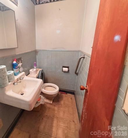 1102 Afton Drive Lenoir NC 28645
