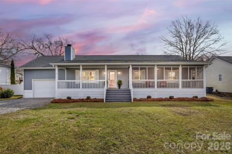 322 NE 57th Street NE Oak Island NC 28465