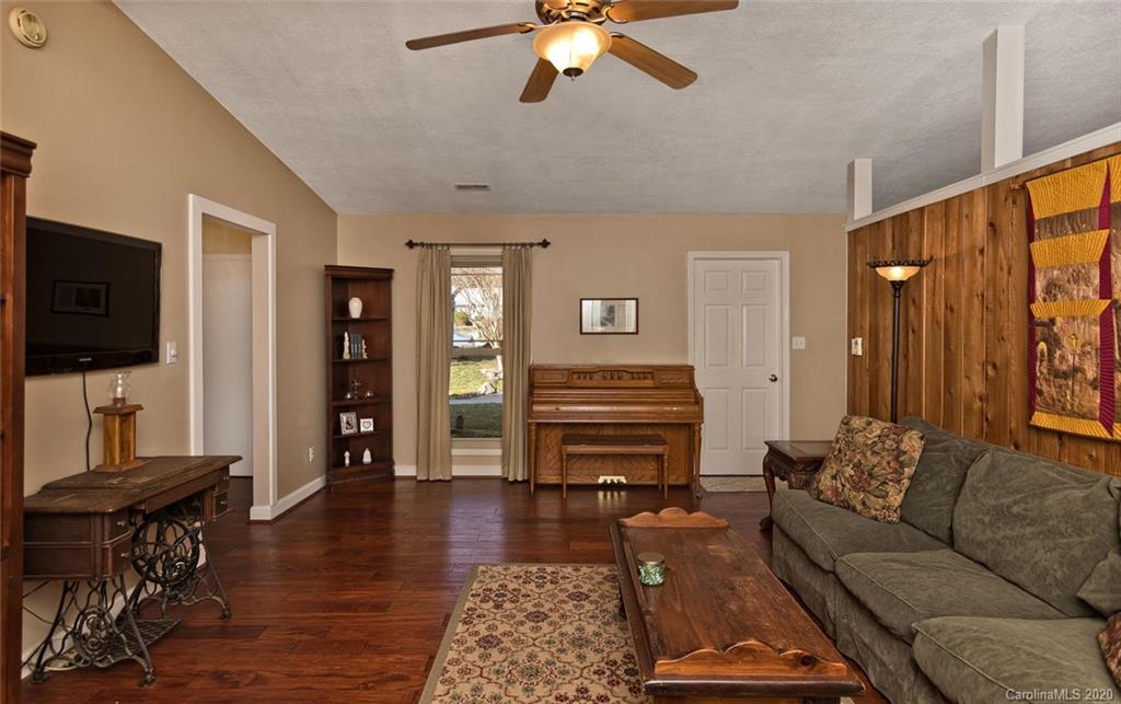 94 Stoney Hill Court Asheville NC 28804