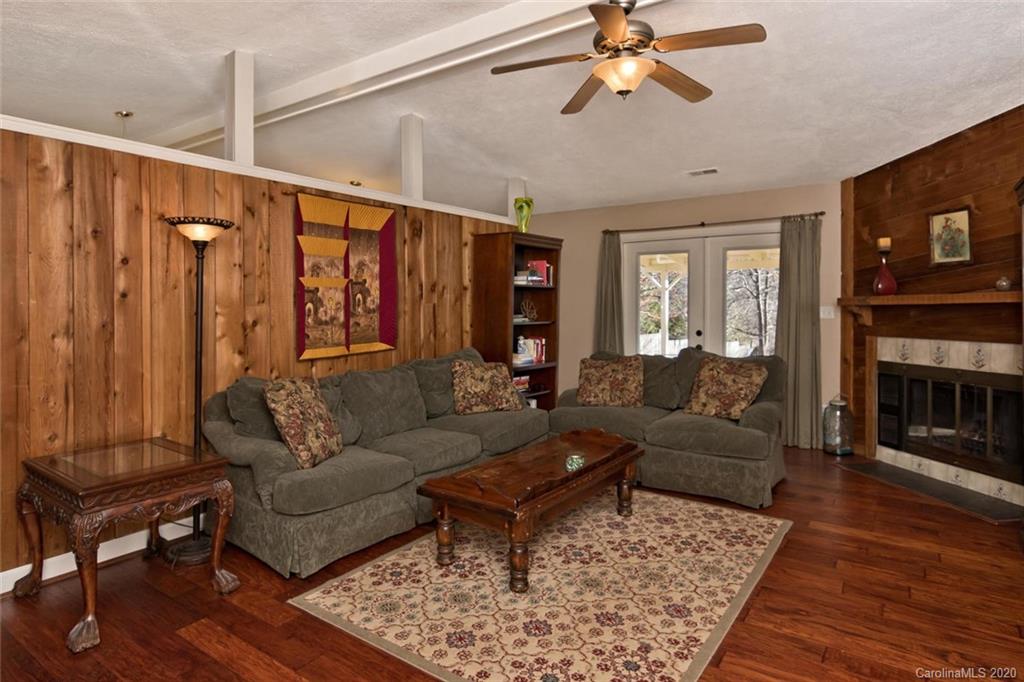 94 Stoney Hill Court Asheville NC 28804