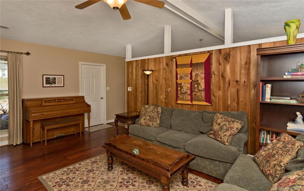 94 Stoney Hill Court Asheville NC 28804