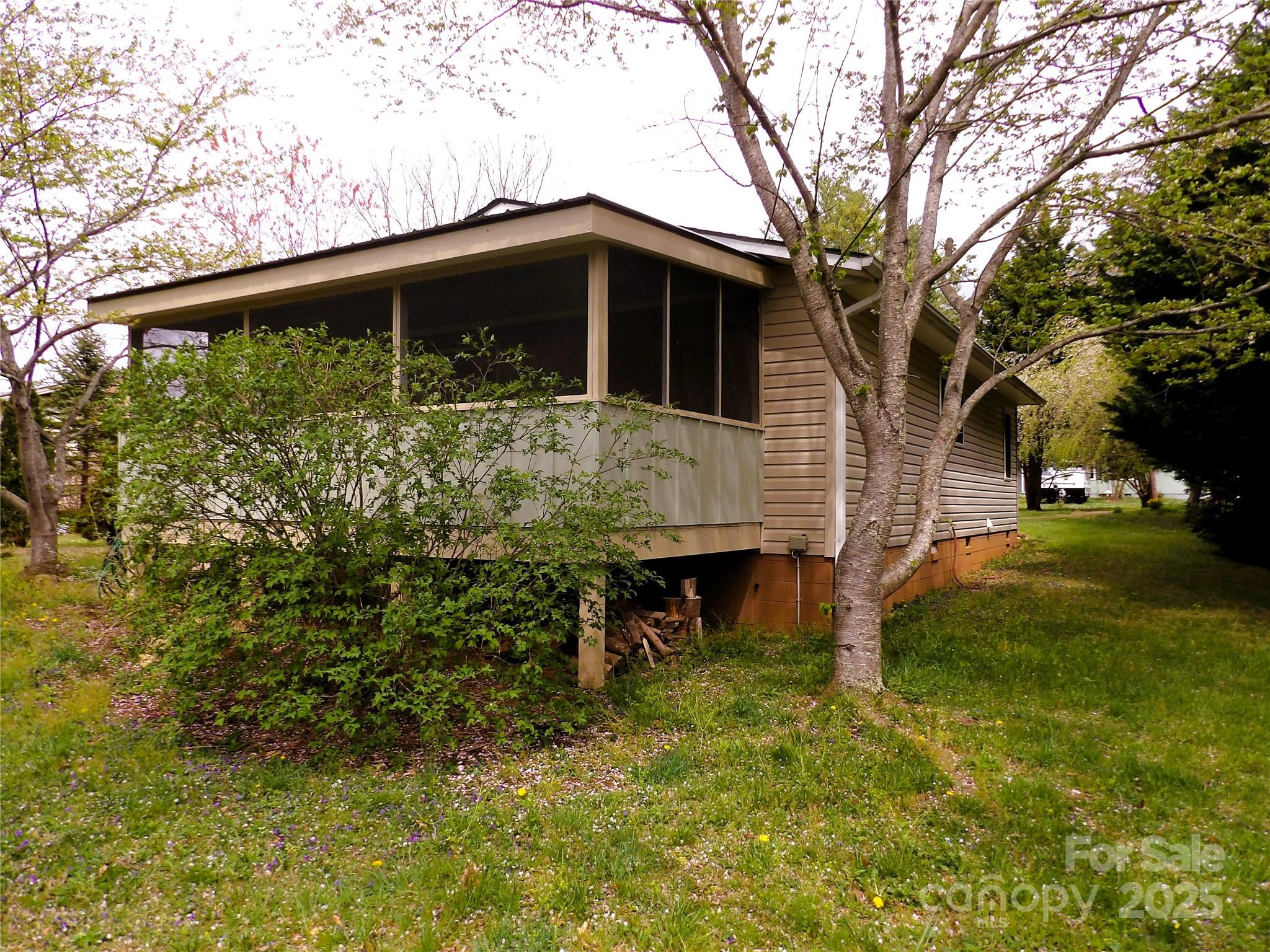 106 Pinetree Drive Black Mountain NC 28711