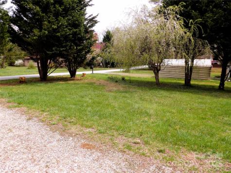 106 Pinetree Drive Black Mountain NC 28711