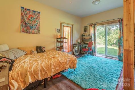 151 & 153 Vinewood Circle Asheville NC 28806