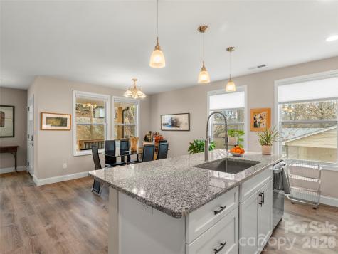 92 Lakeside Drive Asheville NC 28806