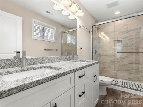 92 Lakeside Drive Asheville NC 28806