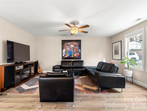 92 Lakeside Drive Asheville NC 28806