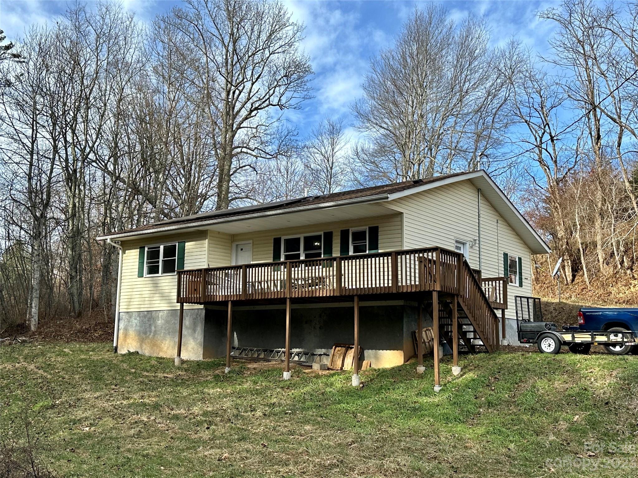 1953 Stamey Branch Road Newland NC 28657