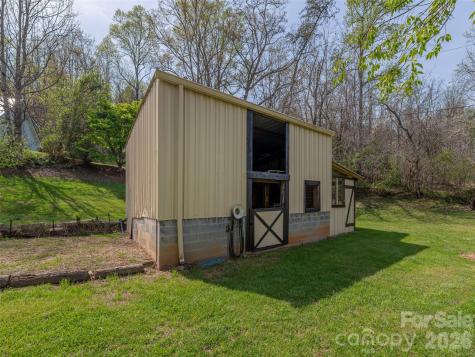444 Martin Branch Road Leicester NC 28748