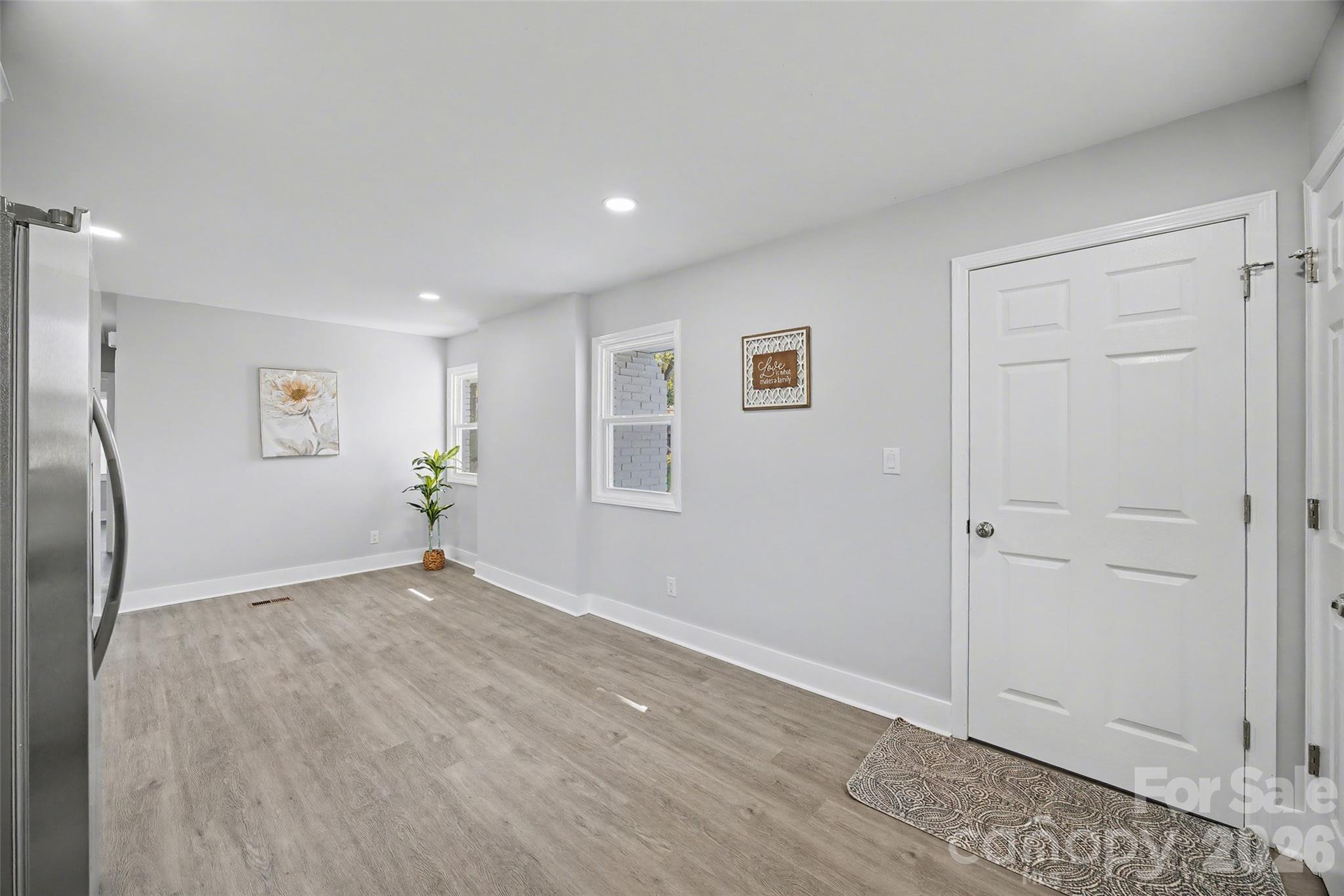553 Derrydowne Drive Charlotte NC 28213