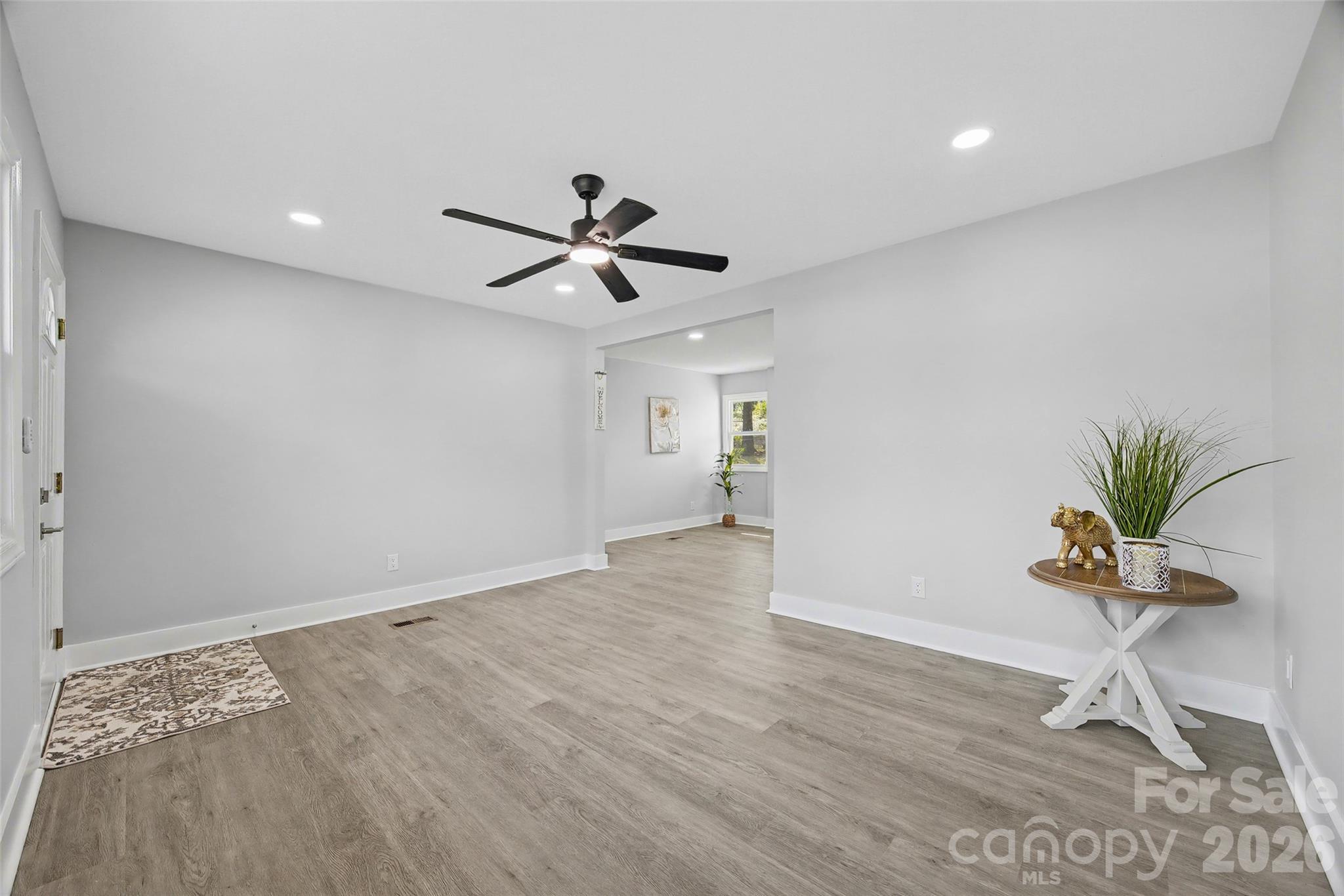 553 Derrydowne Drive Charlotte NC 28213