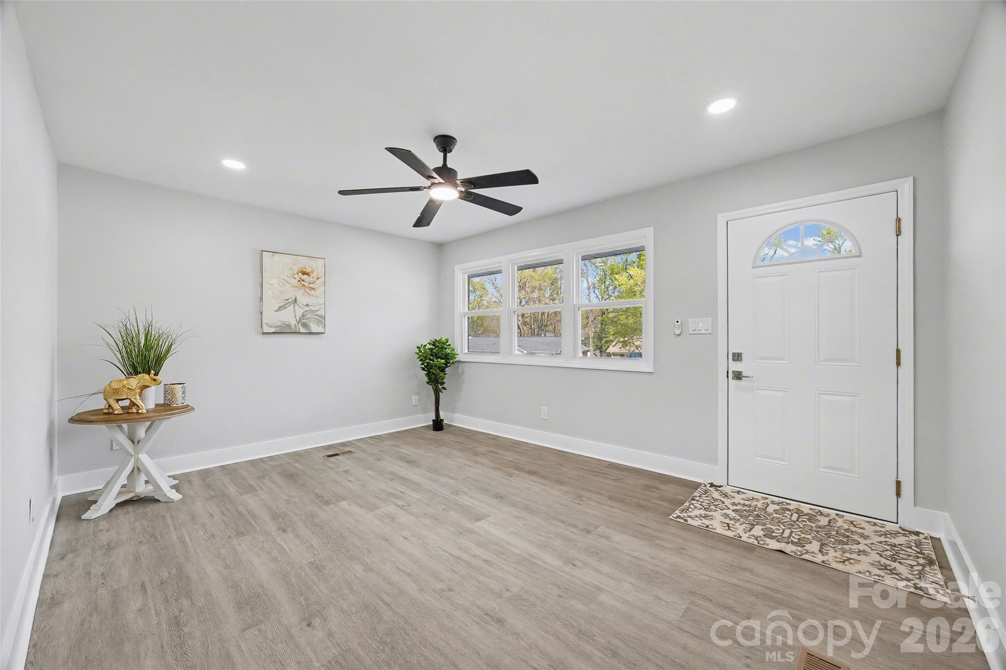 553 Derrydowne Drive Charlotte NC 28213