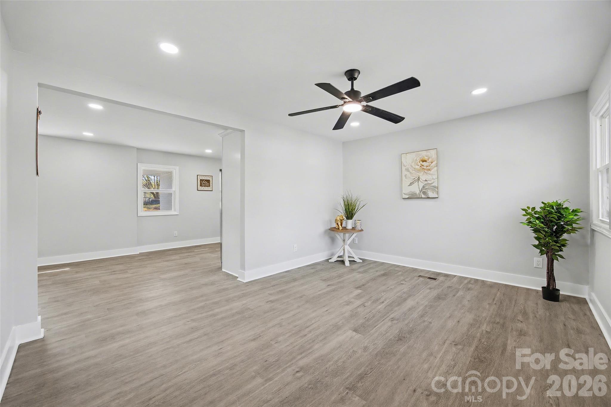 553 Derrydowne Drive Charlotte NC 28213