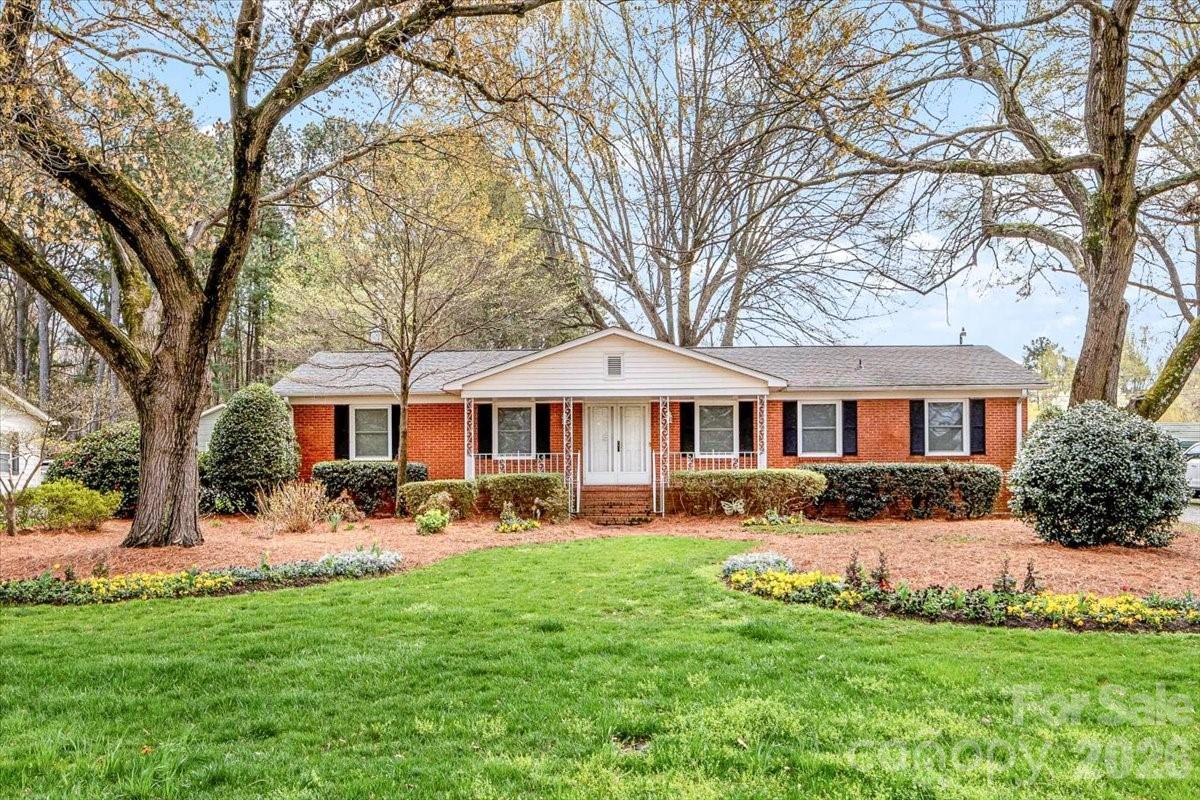 1224 Vickie Lane Matthews NC 28104