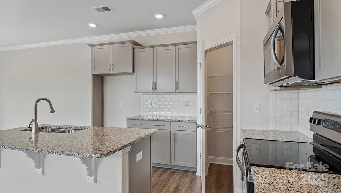369 Creekview Road Hendersonville NC 28792