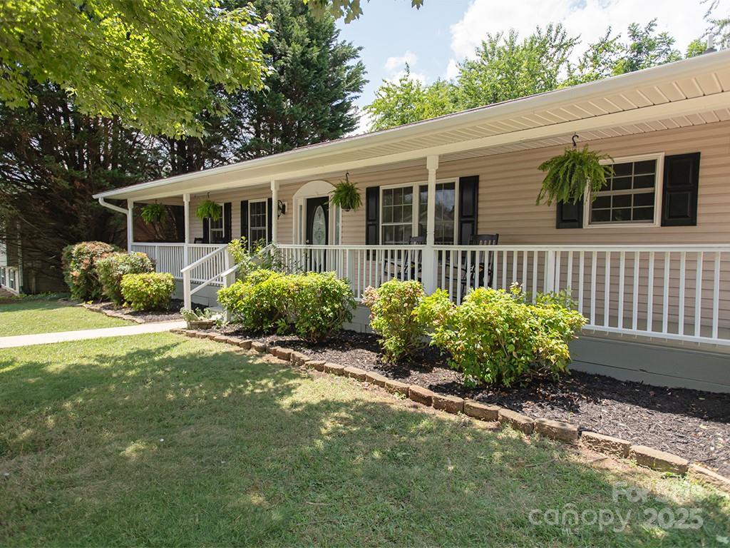 35 Sydney Lane Asheville NC 28806