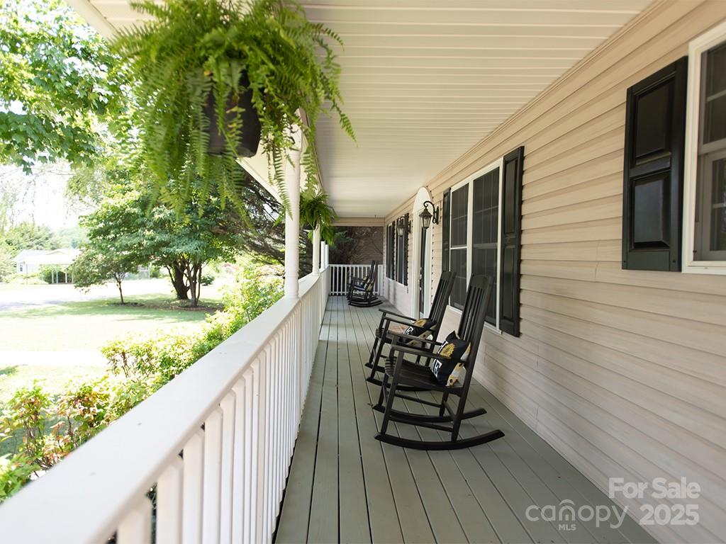 35 Sydney Lane Asheville NC 28806