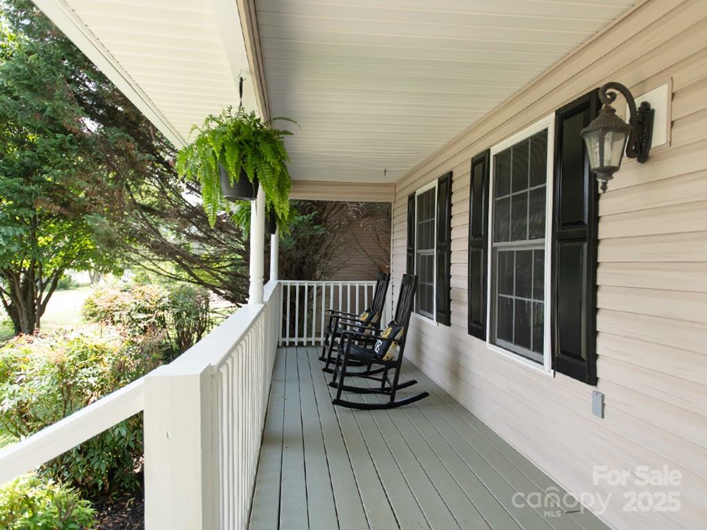 35 Sydney Lane Asheville NC 28806