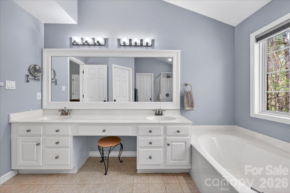 12532 Overlook Mountain Drive Charlotte NC 28216