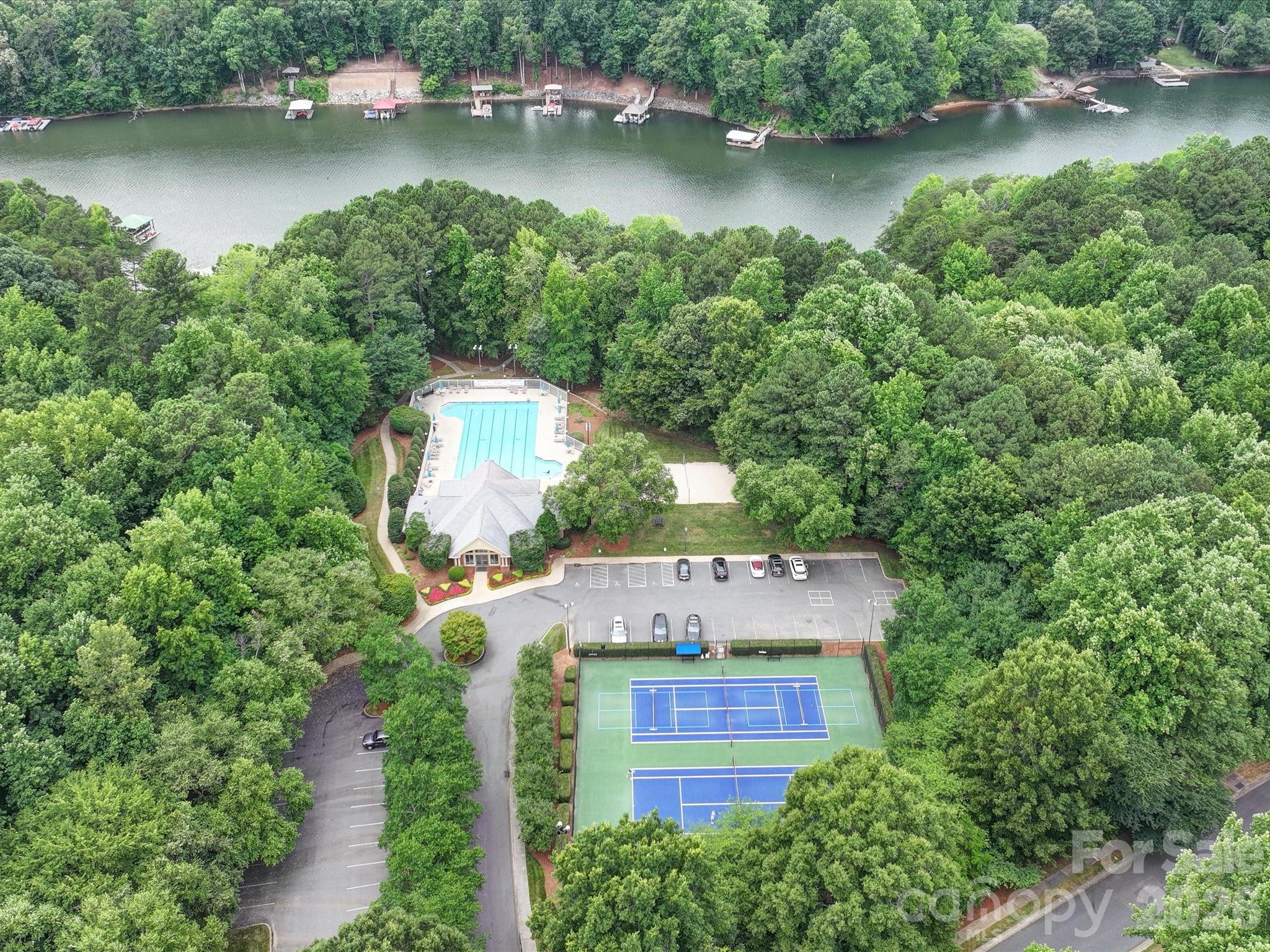 12532 Overlook Mountain Drive Charlotte NC 28216