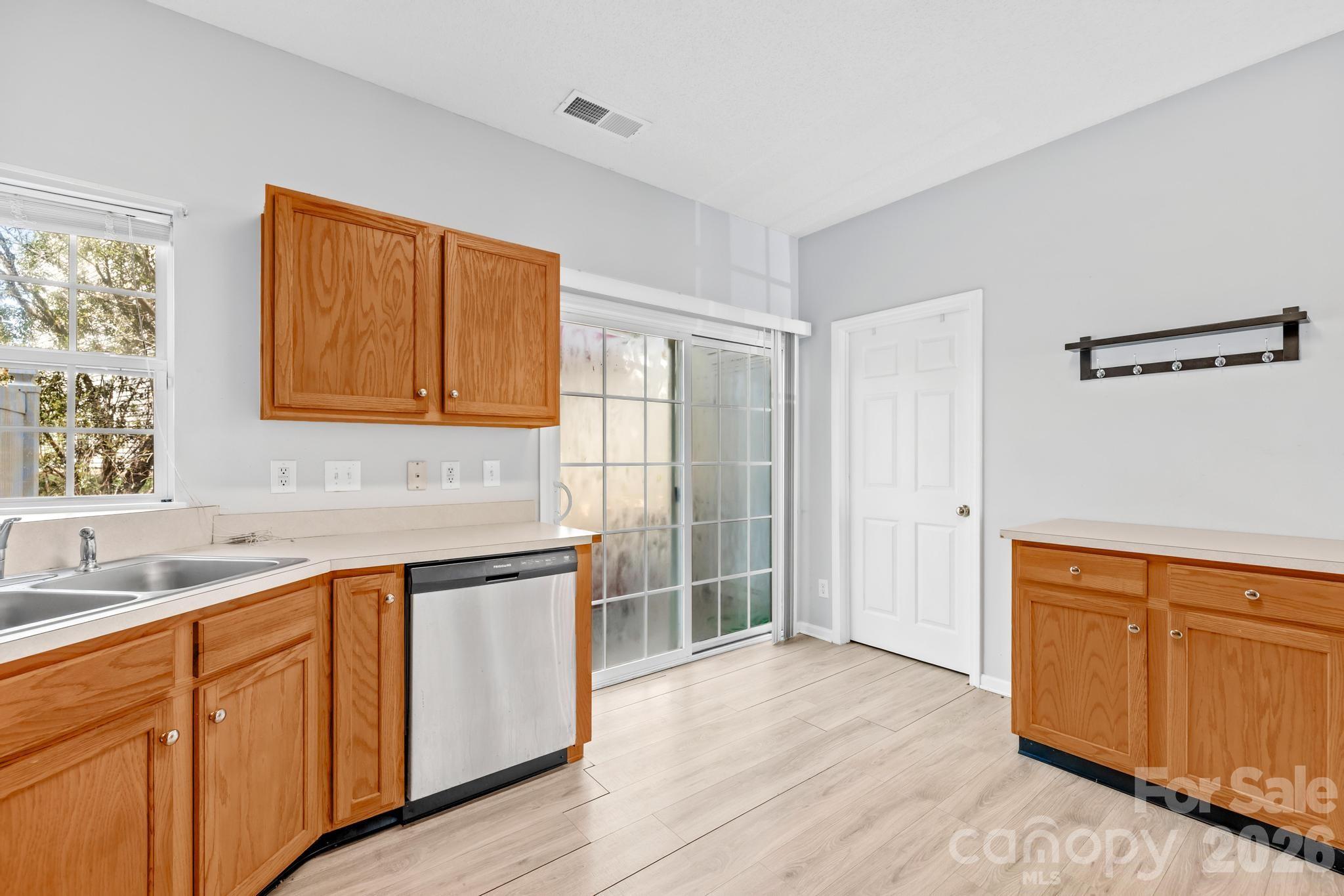 2823 Summergrove Court Matthews NC 28105