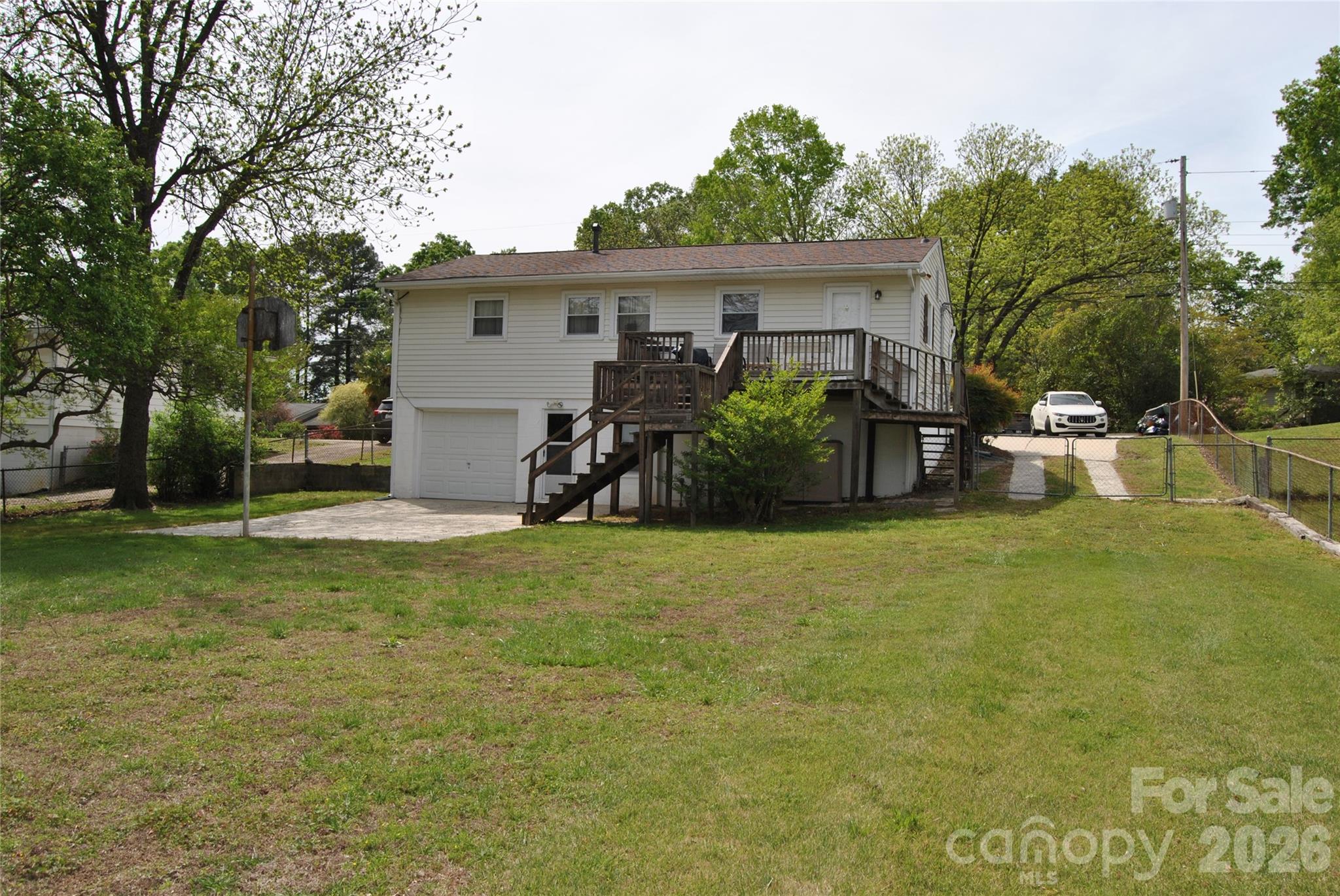 909 Timberlane Drive Mount Holly NC 28120