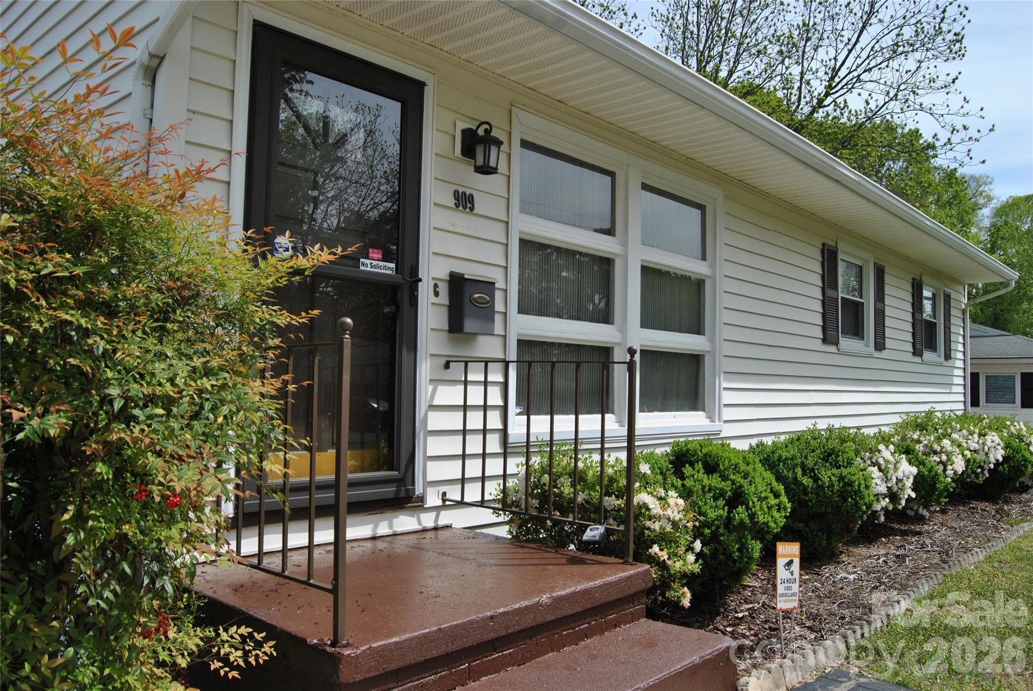 909 Timberlane Drive Mount Holly NC 28120