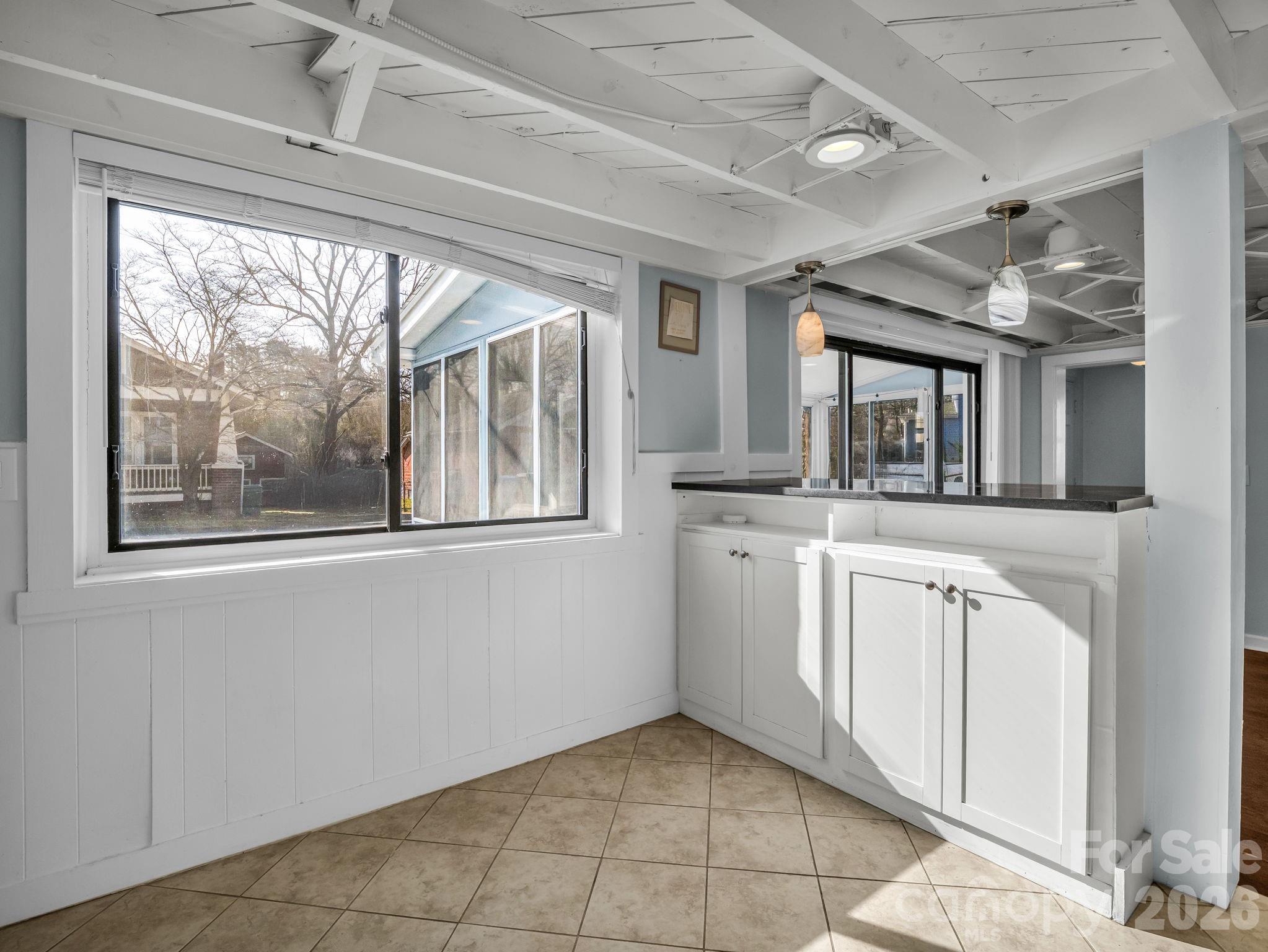 609 Edgewood Avenue Hendersonville NC 28792