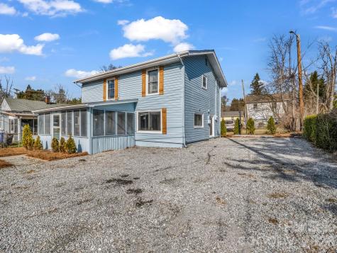 609 Edgewood Avenue Hendersonville NC 28792