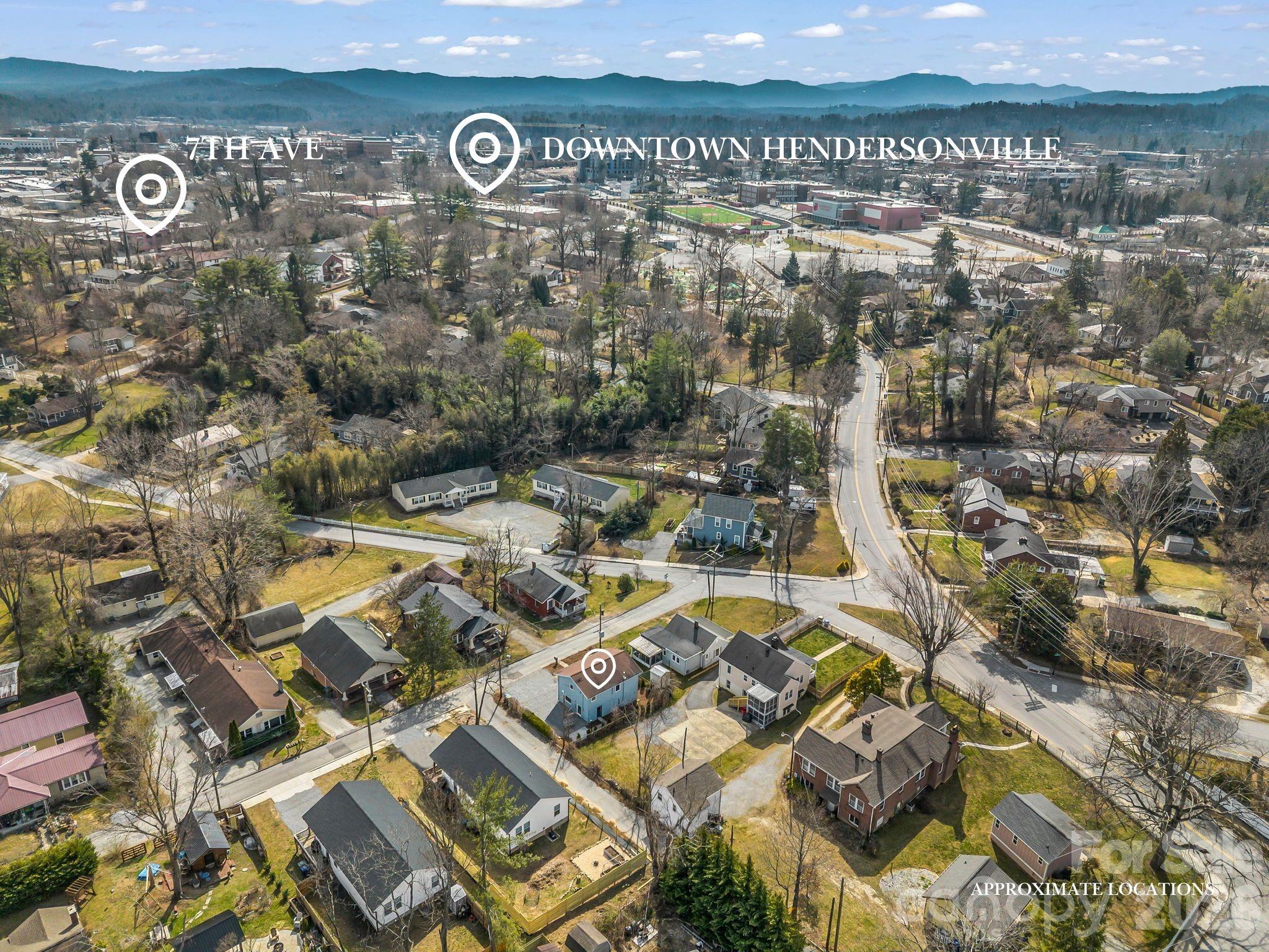 609 Edgewood Avenue Hendersonville NC 28792