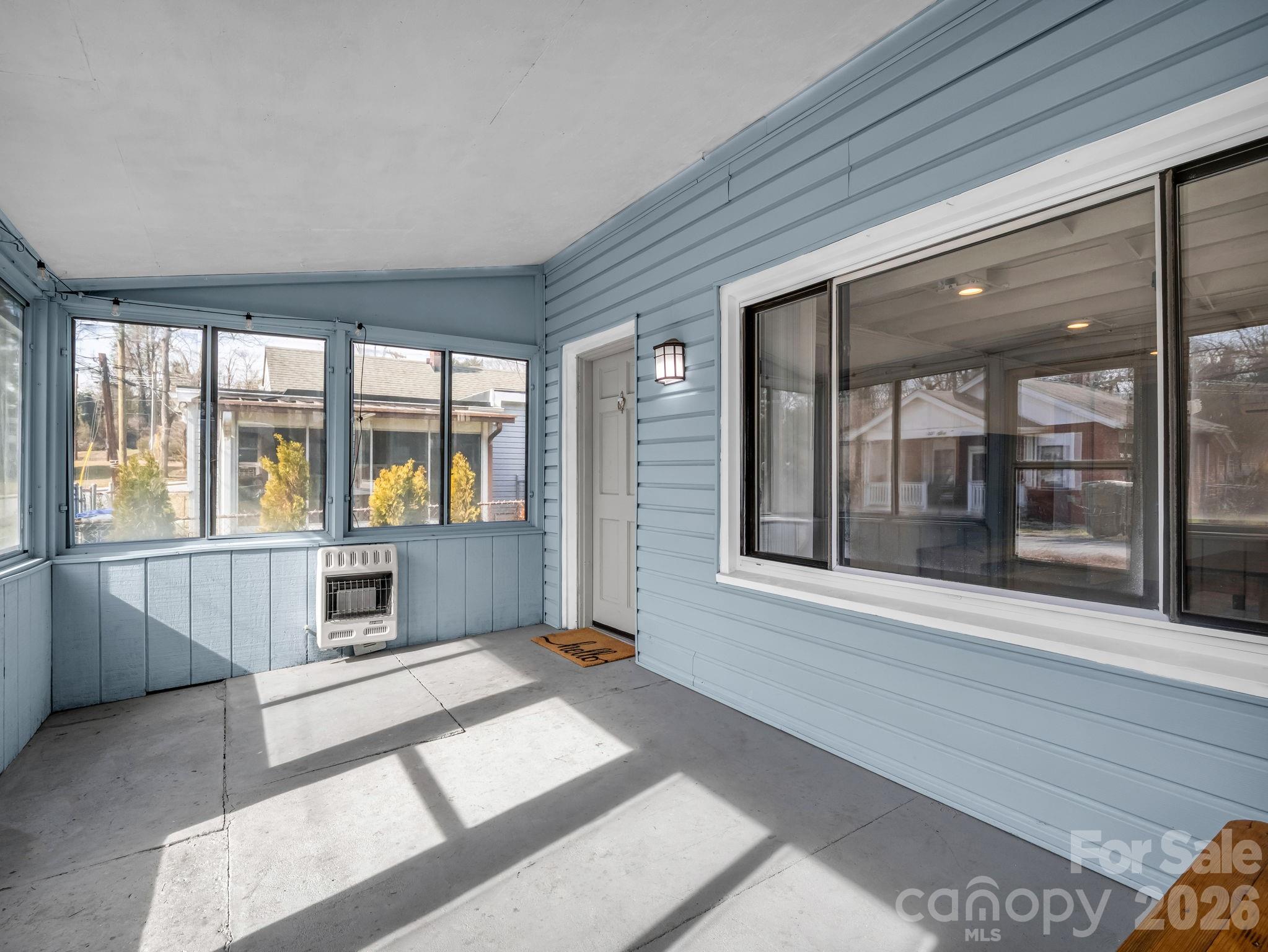 609 Edgewood Avenue Hendersonville NC 28792
