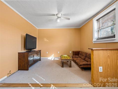 204 Sutton Avenue Black Mountain NC 28711