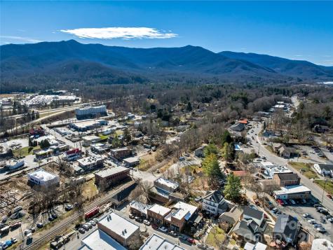 204 Sutton Avenue Black Mountain NC 28711